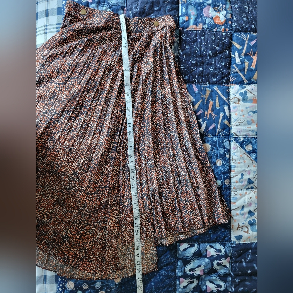Tophop Asynetrical Midi Skirt - Picture 10 of 11